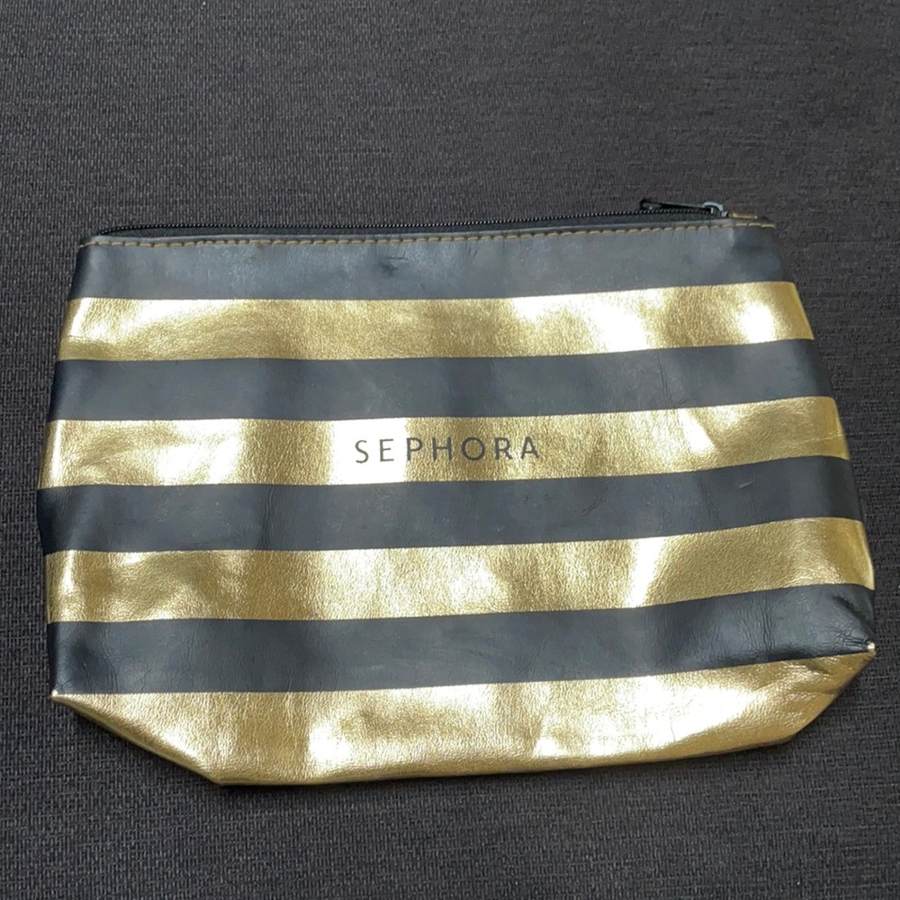Makeup bag